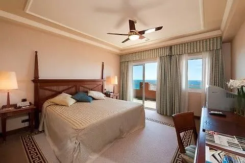 酒店 厄尔巴岛埃斯特波纳海水浴温泉酒店 5*