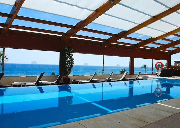 酒店 厄尔巴岛埃斯特波纳海水浴温泉酒店 埃斯特波纳