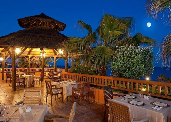 厄尔巴岛埃斯特波纳海水浴温泉酒店 酒店 埃斯特波纳