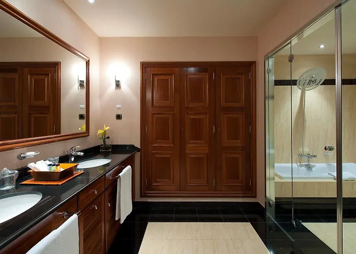 厄尔巴岛埃斯特波纳海水浴温泉酒店 埃斯特波纳