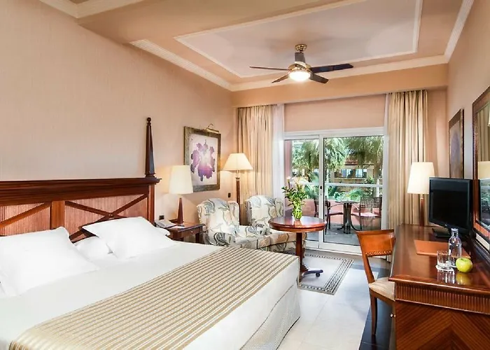 酒店 厄尔巴岛埃斯特波纳海水浴温泉酒店 埃斯特波纳